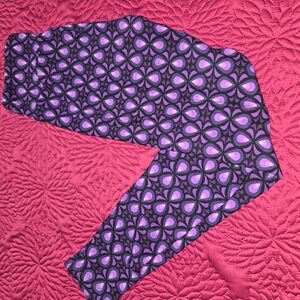 Lularoe Purple Patterned Leggings